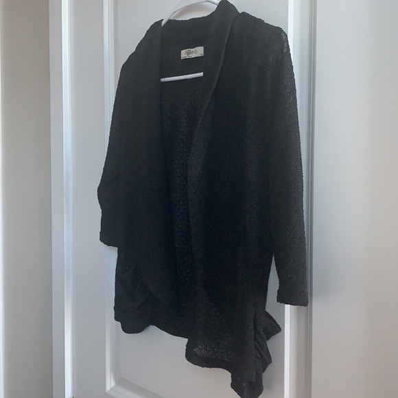 Black Cover-Up - Picture 2 of 4